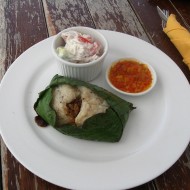 Banana leaf wrapped fish at Ecohab Tayrona_7804173570_m