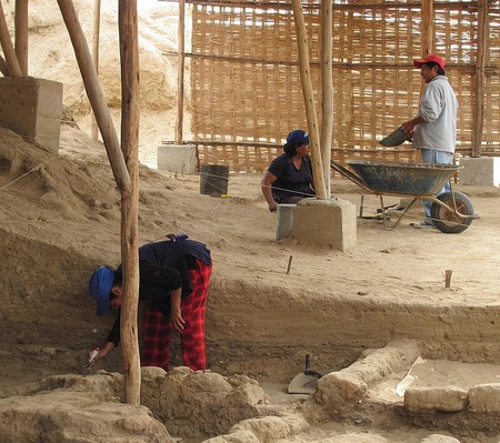 Escavation Workers Pyramids of Tucume